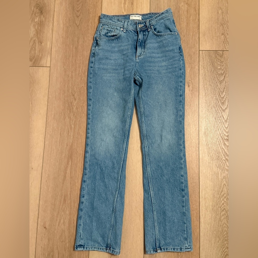 We The Free Women's Straight Leg Jeans in Light Blue Wash